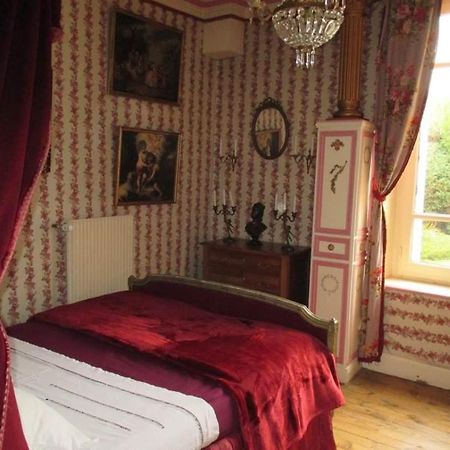 Bed and Breakfast Propriété Charbaymond Clermont-Ferrand Esterno foto